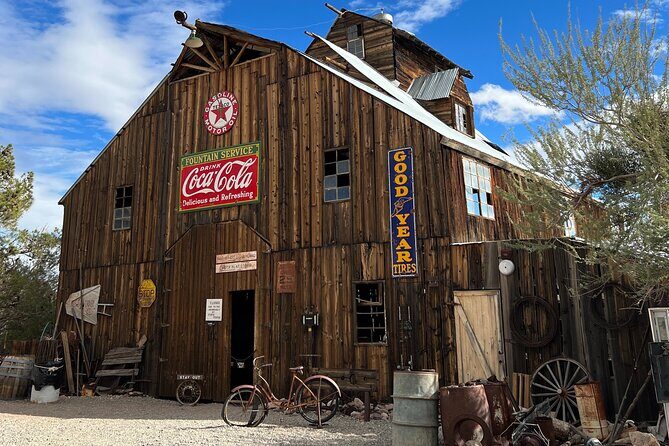 Small Group Ghost Town, 7 Magic Mountains, Las Vegas Sign - What’s Included and Whats Not