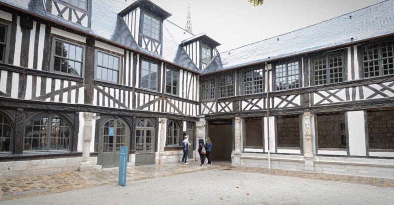 Small Group Guided Tour of the Secret History of Rouen - The Value in the Details