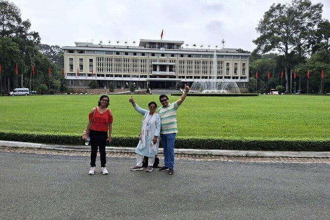 Small Group Ho Chi Minh City Half Day Sightseeing Tour - Experience Ho Chi Minh City in a Small Group