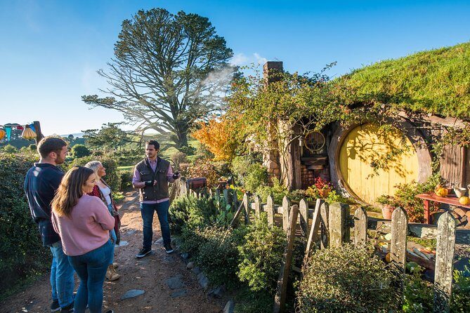 Small-Group Hobbiton Tour from Auckland with Party Marquee Lunch - Exploring Hobbiton: A Richly Detailed Experience