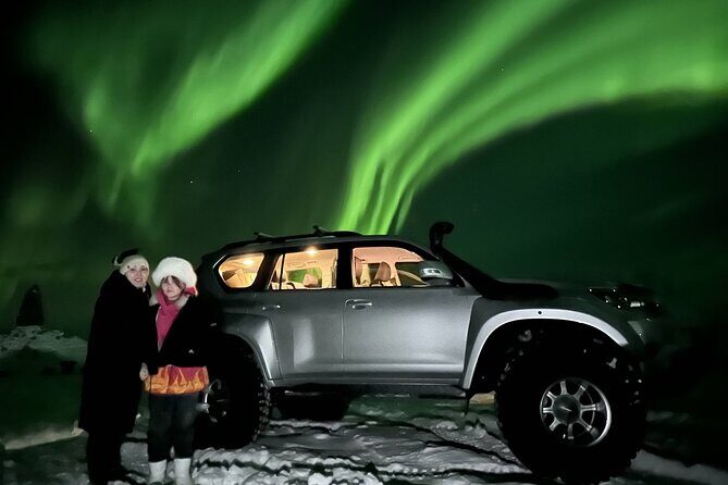 Small group Hunting for the Northern Lights in Reykjavík engrus - FAQs