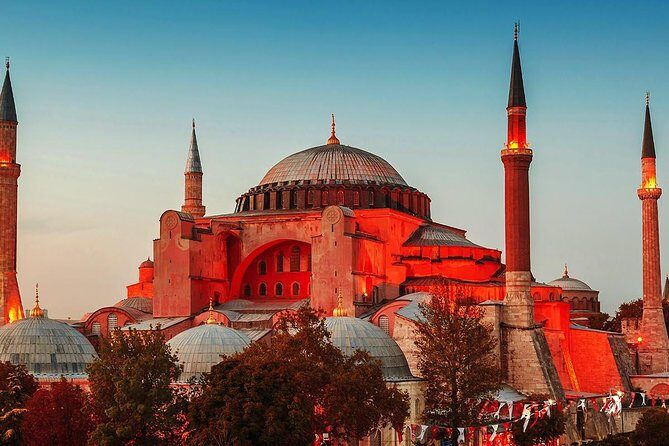 Small Group Istanbul Full-Day Shore Excursion: Hagia Sophia, Topkapi Palace, Blue Mosque, Hippodrome and Grand Bazaar - Final Thoughts: Is This Tour Right for You?