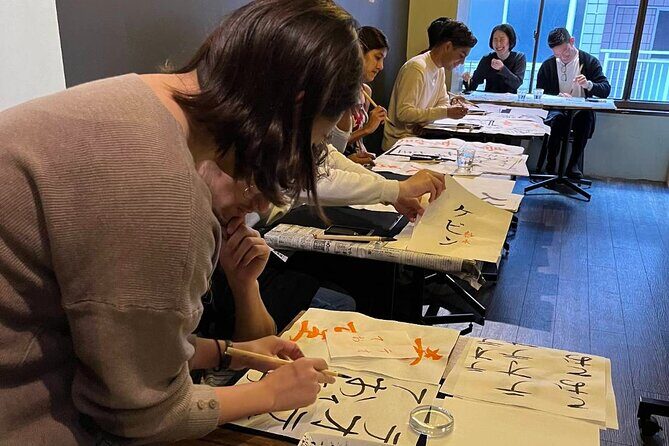 Small Group Japanese Calligraphy Workshop Experience - In-Depth Review of the Small Group Japanese Calligraphy Workshop