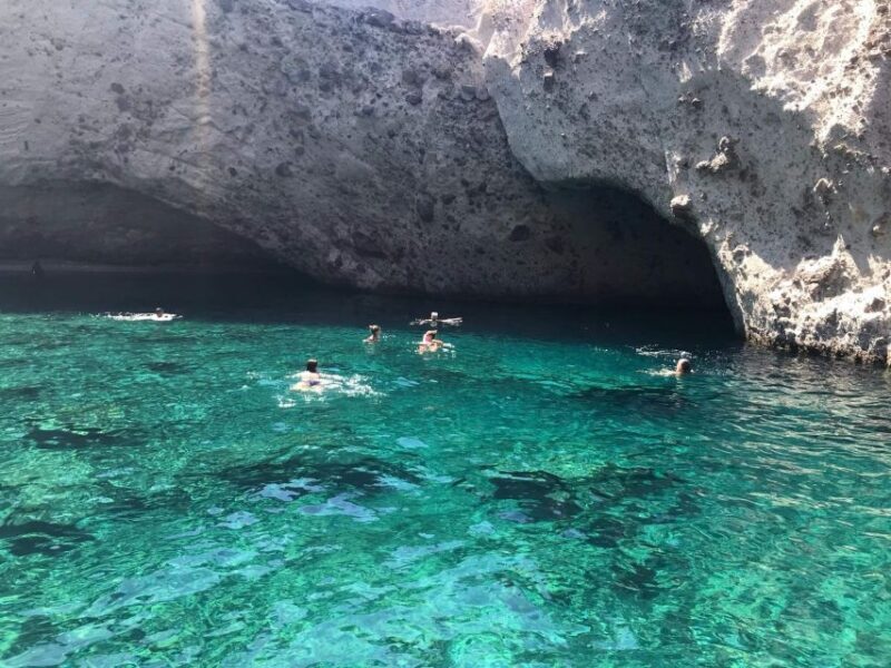 Small group kaiki cruise to Antiparos & Despotiko with lunch - FAQ