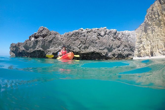 Small Group Kayak Tour along Sesimbra - Arrábida Natural Park - The Experience: What Travelers Say