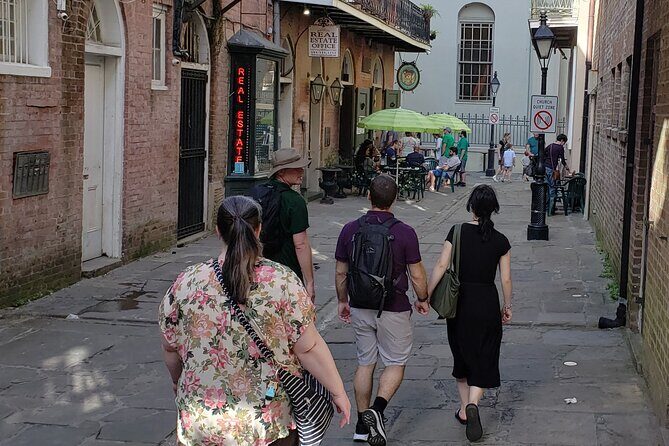 Small Group Local's Guide to the French Quarter Tour - A Detailed Look at the French Quarter Tour Experience