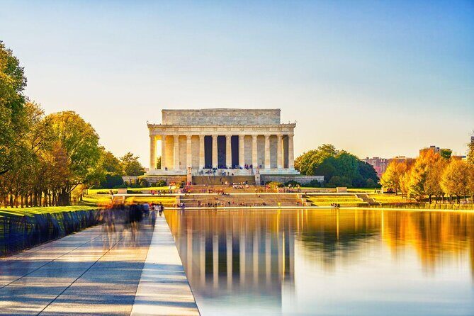 Small Group National Mall Night Tour with 10 Top Attractions - A Detailed Look at the Night Tour Experience