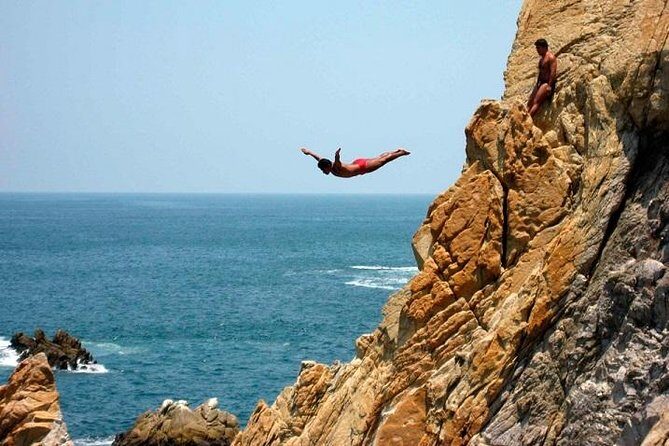 Small-Group or Private All Inclusive 4 Hours City Tour & Divers - A Deep Dive into the Acapulco Experience