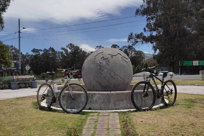 Small-group Otavalo market and Middle of the World Mountain Bike Tour from Quito - Authentic Experiences and Authenticity