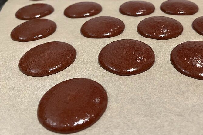 Small Group Parisian Macaron Masterclass (2 people max.) - Who Would Love This?