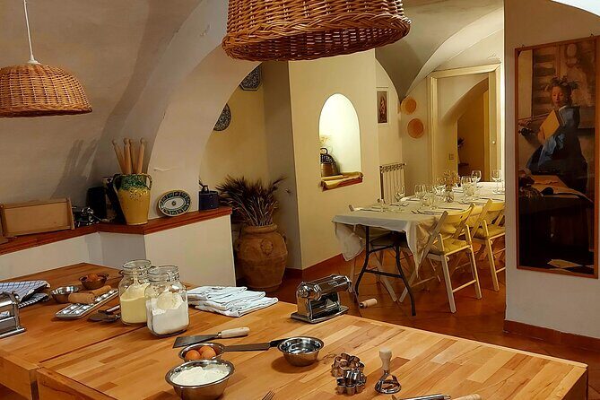 Small-Group Pasta Making steps from the Vatican Museums - Key Points