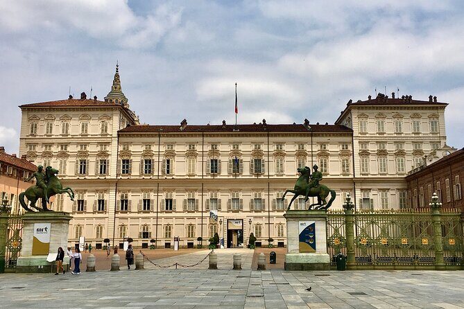 Small-group Royal Palace Skip-the-line Tour - Key Points