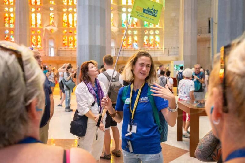 Small-Group Sagrada Familia Fully Guided Tour - Small-Group Sagrada Familia Fully Guided Tour: An In-Depth Look
