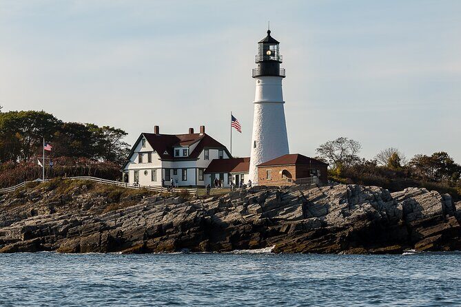 Small Group Scenic Lighthouse Boat Cruise With Local Drinks - Key Points