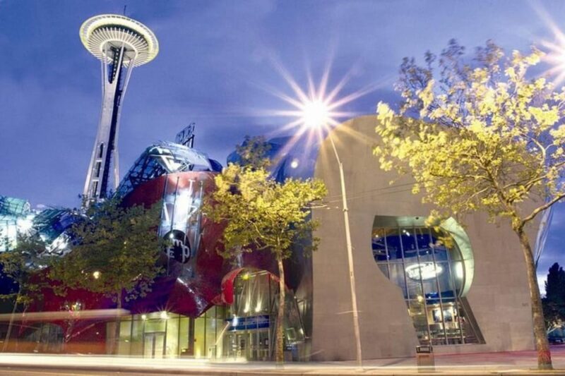 Small Group Seattle Day Tour with Major Attractions,Tea&Deli - Key Points