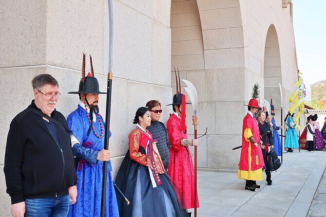 Small-Group Seoul Morning Royal Palaces Tour - Key Points