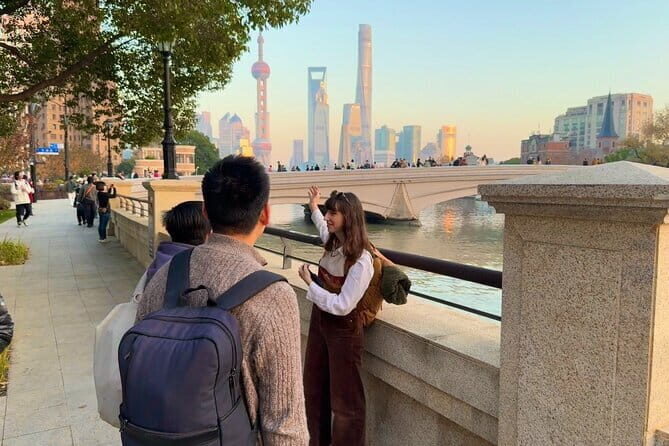 Small-Group Shanghai's Suzhou Creek Walking Exploration - An Introduction to the Experience