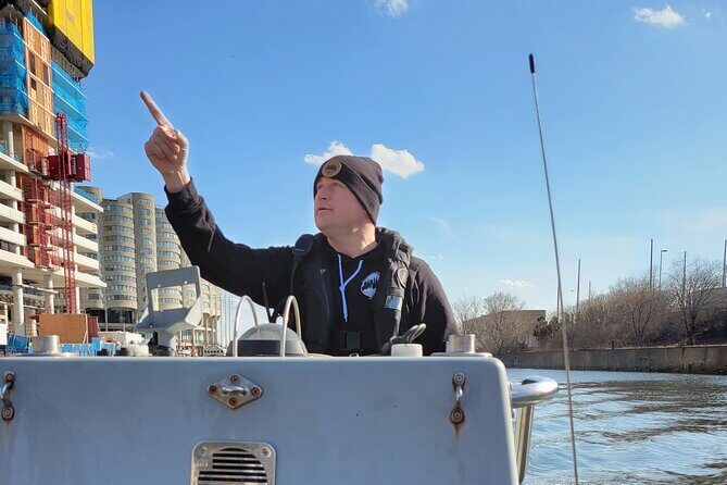 Small-Group Sightseeing Boat Tour in Chicago - Why This Tour Offers Great Value