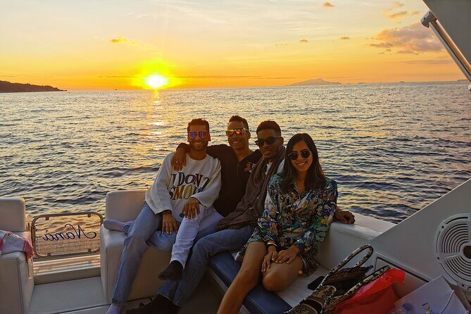 Small group sunset boat tour from Sorrento - FAQ