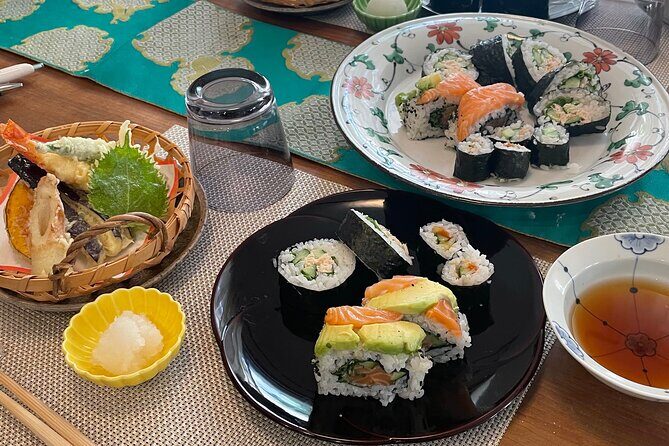 Small Group Sushi roll and Tempura Cooking Class in Nakano - Key Points