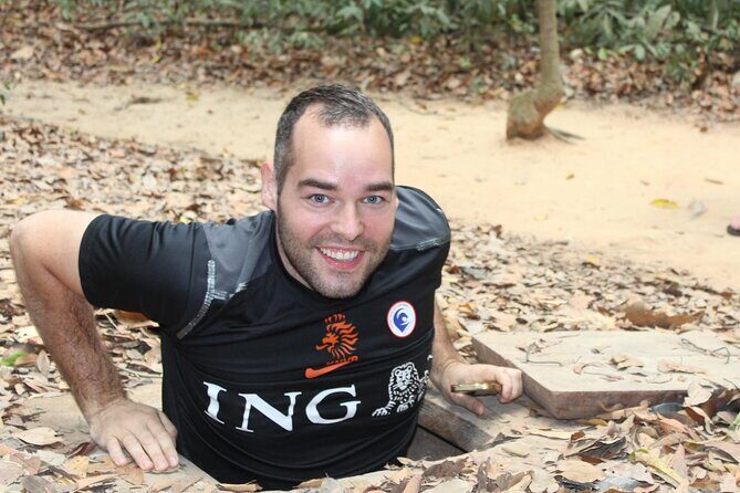 Small Group Tour- CU CHI TUNNELS HALF DAY - Key Points