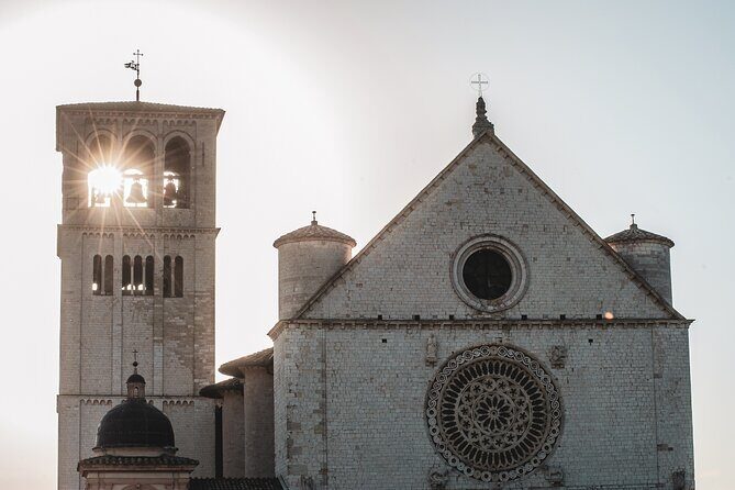 Small Group Tour of Assisi and St. Francis Basilica - Exploring Assisi with a Local Guide: What to Expect