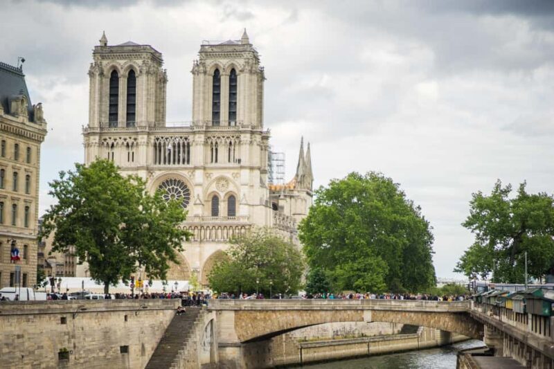 Small group tour of Paris: Ile de la Cité & Ile Saint-Louis - The Sum Up