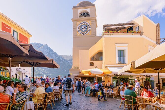 Small Group Tour to Blue Grotto, Anacapri and Capri - Discovering Capri’s Town Center