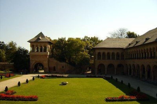 Small Group Tour to Mogosoaia Palace and Snagov Monastery - Who Should Consider This Tour?