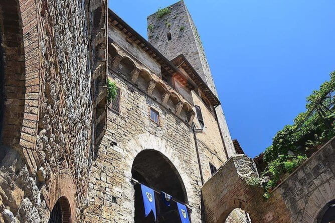 Small-Group Vernaccia di San Gimignano Wine Tour - White and Red Wines - Why This Tour Offers Great Value