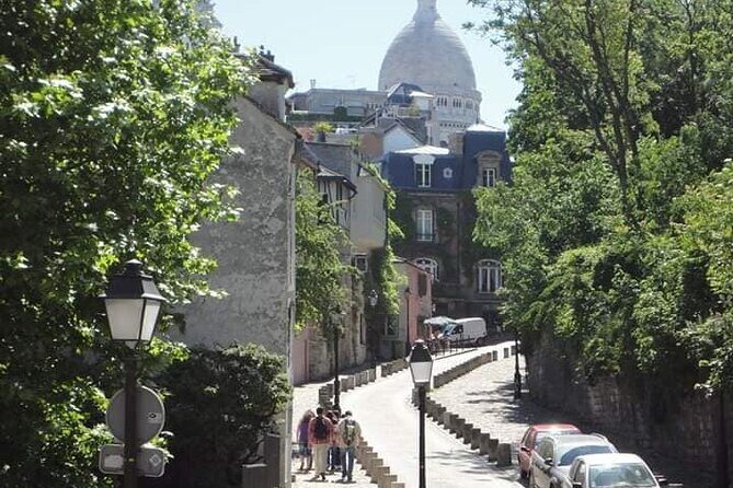 Small group visit to the Montmartre district in Italian - Exploring Montmartre with a Personal Touch