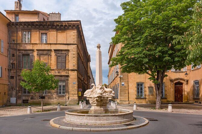 Small Versailles of Provence & Calissons tasting. Marseille port - Who Will Love This Tour?