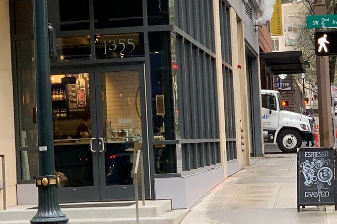 Smartphone-Guided Walking Tour of Downtown Portland - Key Points