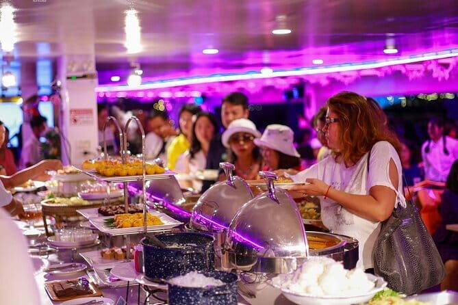 Smile Riverside Cruise Luxury Buffet Dinner from Bangkok - Who Would Love This Experience?