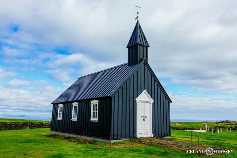 Snæfellsnes peninsula: Small Group tour by van - Exploring Icelands “Miniature” in Comfort and Style