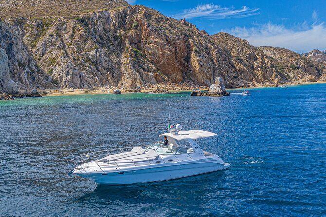 Snorkel or Sunset in La Paz aboard a 42 feet Yacht - An In-Depth Look at the Yacht Tour in La Paz