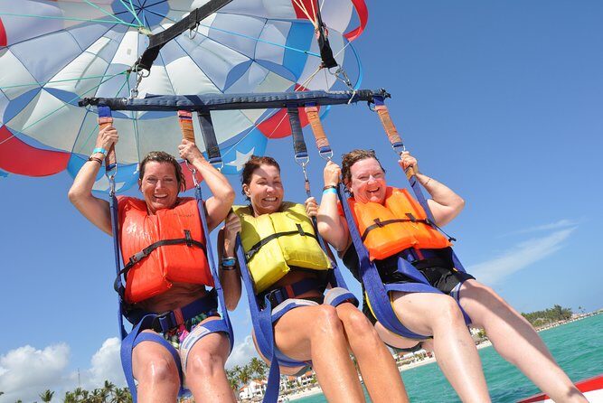 Snorkeling Catamaran Tour & Parasailing - A Closer Look at the Tour Experience