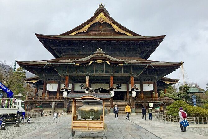 Snow Monkey Park & Zenkoji Temple Nagano Pvt. Full Day Tour. - Final Thoughts