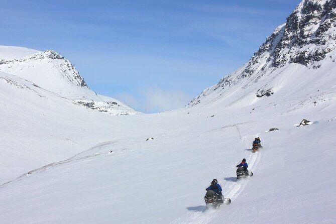 Snowmobile Evening Adventure outside Tromsø - In-Depth Review of the Snowmobile Evening Adventure