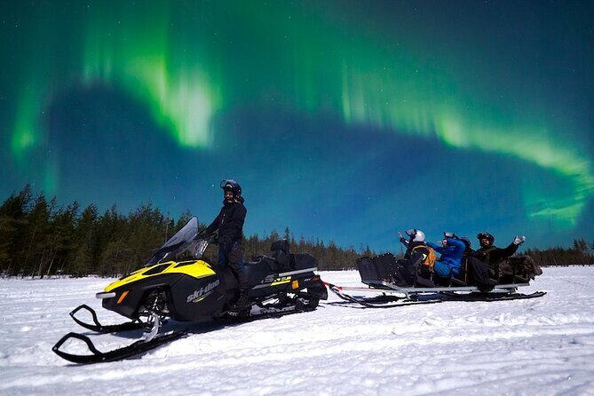 Snowmobile Guided Tour within The Date with Aurora in Alaska - Key Points