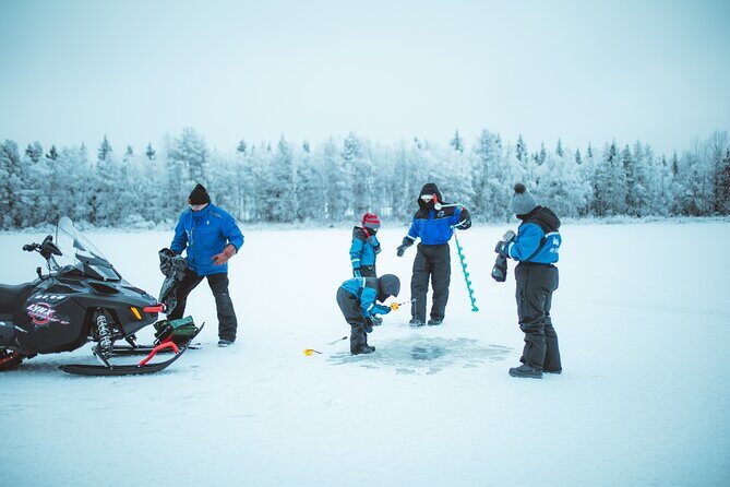 Snowmobiling and ice fishing in Apukka Resort, Rovaniemi - Who Is This Tour Best Suited For?