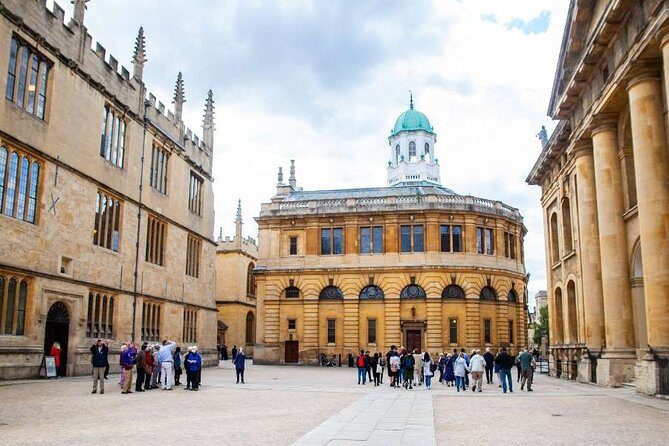 Social Distancing Specialised Oxford University Walking Tour With Student Guides - FAQ