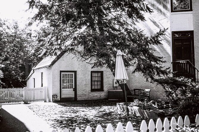 Socialites and Spies of Georgetown Walking Tour - Exploring Georgetowns Hidden Stories