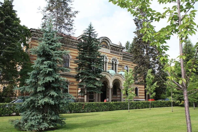 Sofia: Communist History Walking Tour - Authentic Stories and Sightings