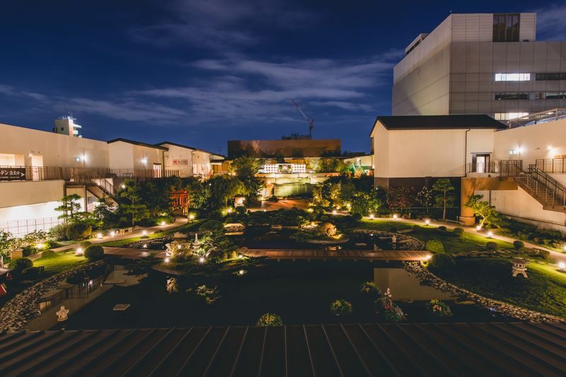 Solaniwa Onsen Ticket in Osaka - The rooftop garden is a real part of the visit