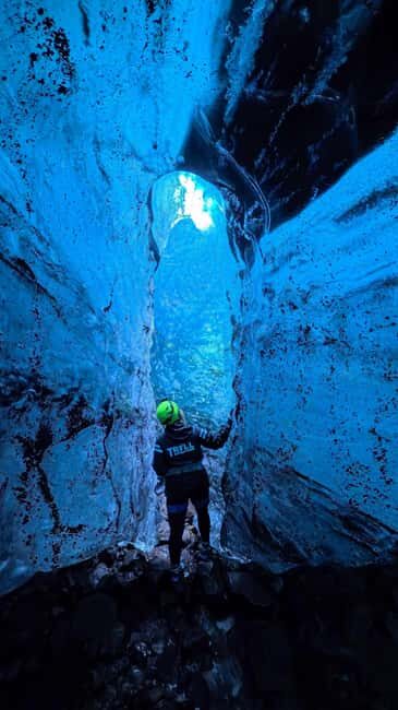 Sólheimajökull: Glacier Hike and Ice Cave Tour - An In-Depth Look at the Sólheimajökull Glacier Hike and Ice Cave Tour