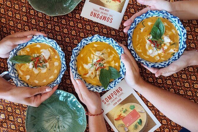 Sompong Thai Cooking School in Bangkok - Key Points