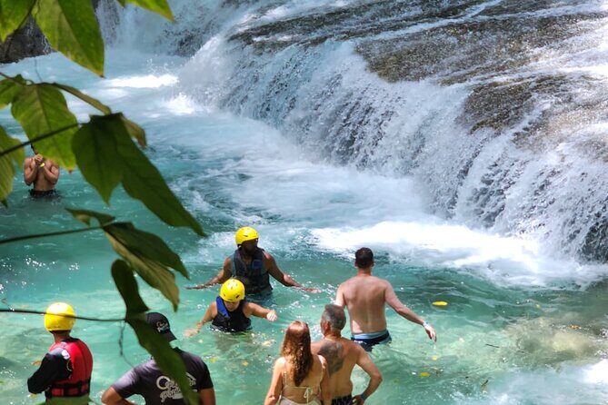 Sonador Falls: Water Adventure & Dominican Feast - What Makes This Tour Stand Out?