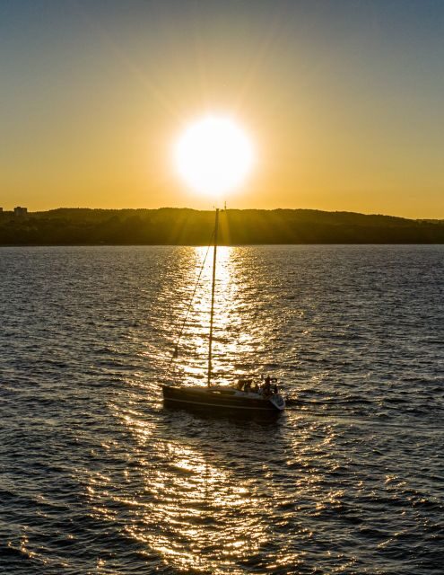 Sopot: Sunset Yacht Cruise with Welcome Drink - FAQs