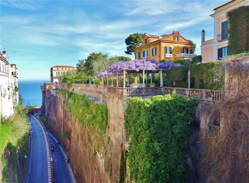 Sorrento: Guided Walking Tour & Limoncello Tasting - Who Will Love This Tour?